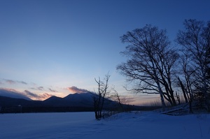 冬の夕暮れ阿寒湖