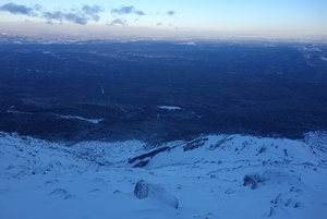 冬の雌阿寒岳ご来光登山