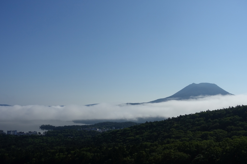 早朝は雲海に期待の阿寒湖